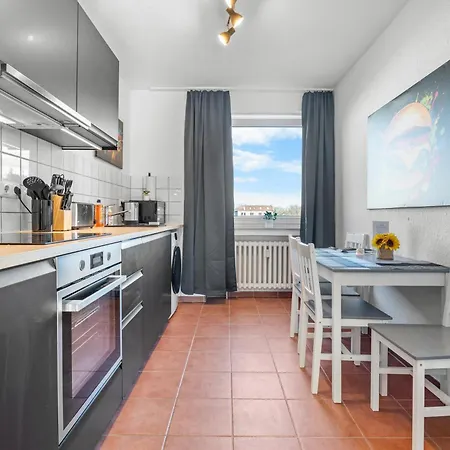 Daire Premium - 12 People - Fully Equipped - 2 Min Station Duisburg