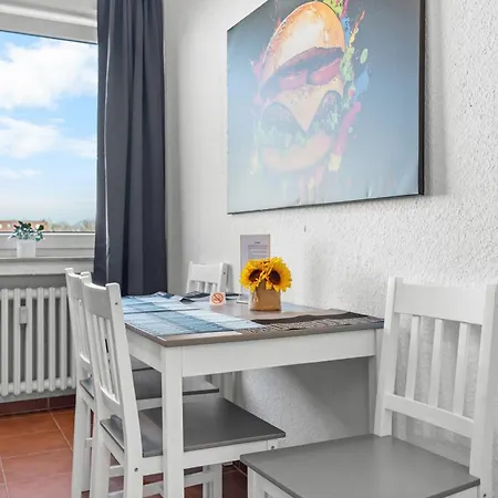 Federnest Living - Premium - 12 People - Fully Equipped - 2 Min Station *