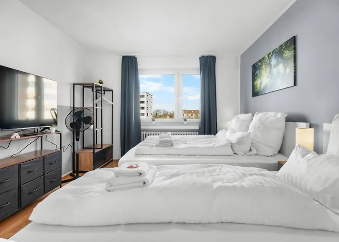 Premium - 12 People - Fully Equipped - 2 Min Station Duisburg