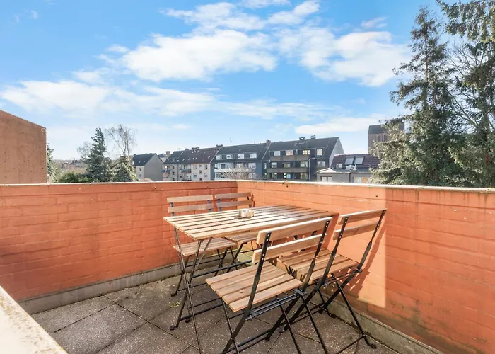 Premium - 12 People - Fully Equipped - 2 Min Station Apartman