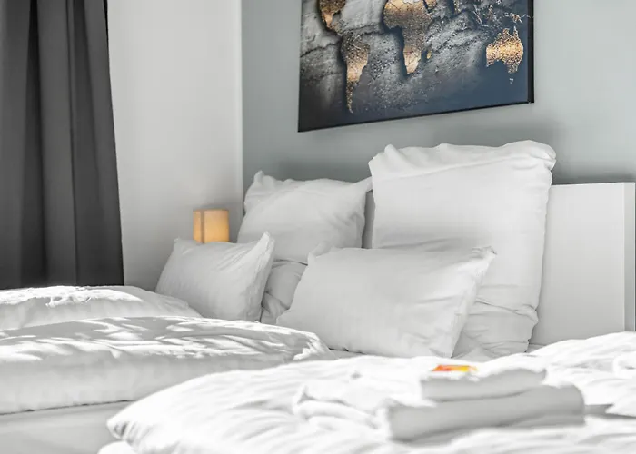 Apartman Premium - 12 People - Fully Equipped - 2 Min Station Duisburg